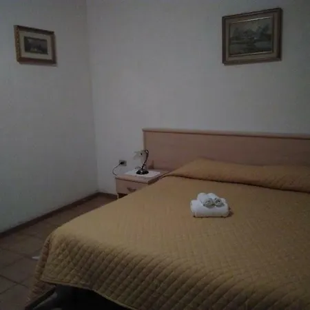 Tufaro Alberico Alojamento de Acomodação e Pequeno-almoço Terranova di Pollino